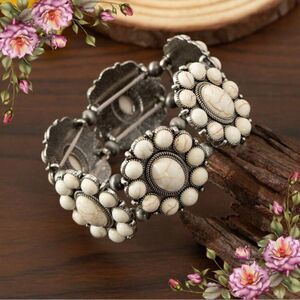 Bohemian‎ Inspired, Vintage Style Elastic Turquoise Beaded Bracelet